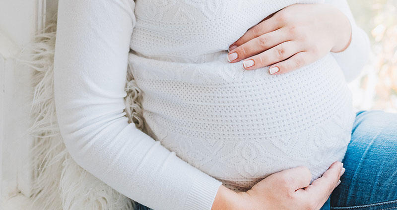 Starker Schweißgeruch in der Schwangerschaft » Wissenswertes & Tipps
